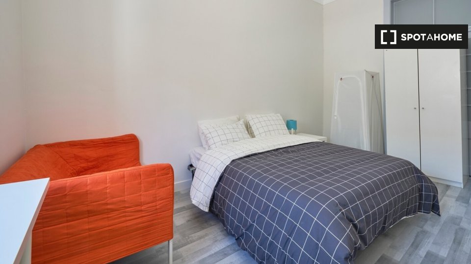 Double room Lisbon, 7 beds — photo 4