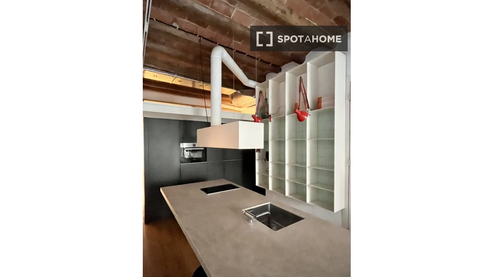 Apartment mono Barcelona, 70m² — photo 4
