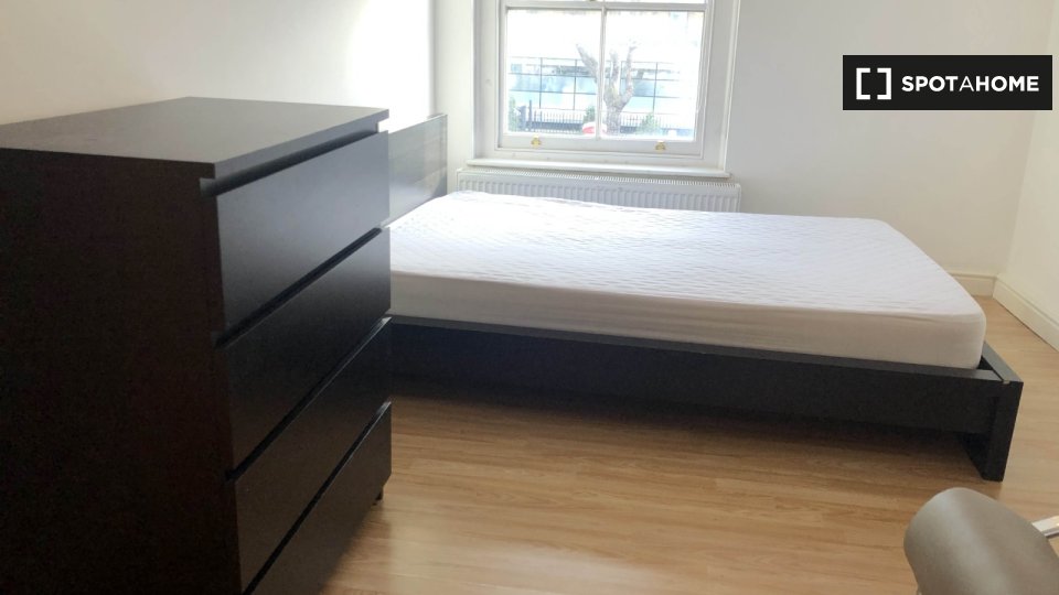 Double room London, 4 beds — photo 5