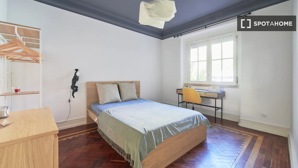 Double room Lisbon, 7 beds — photo 1