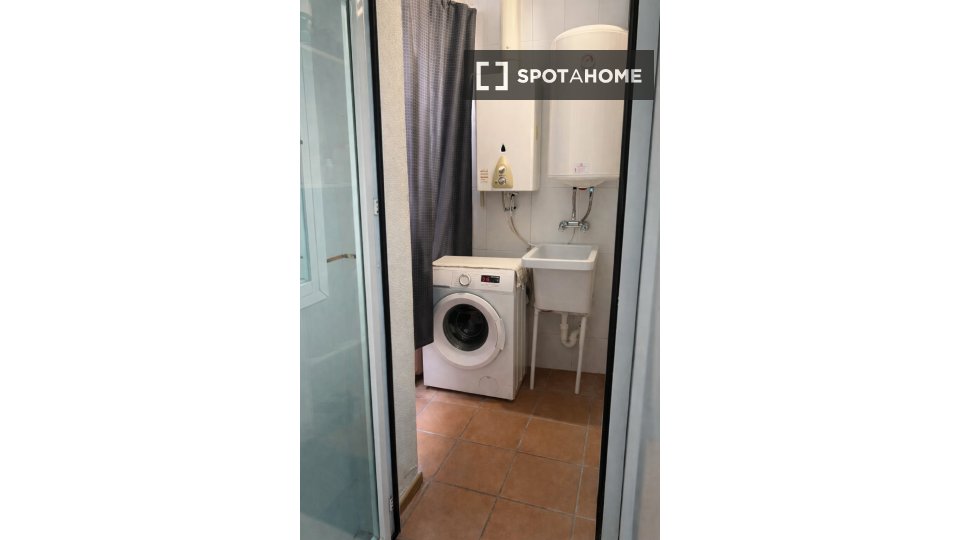 Double room Malaga, 3 beds, 150m² — photo 18
