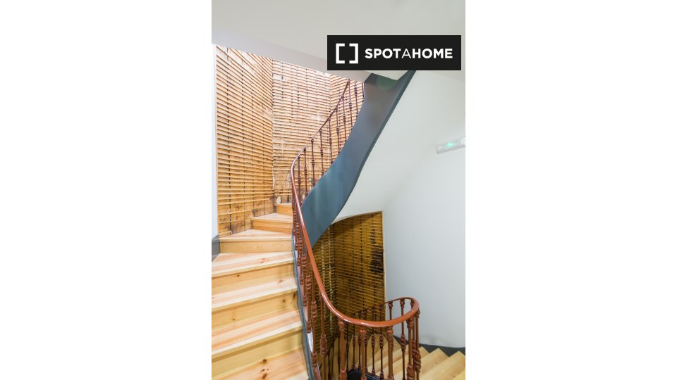 Apartment Lisbon, 1 bed, 65m² — photo 19