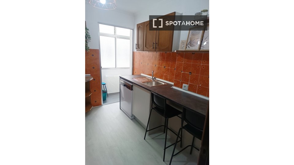 Double room Valladolid, 3 beds, 75m² — photo 6