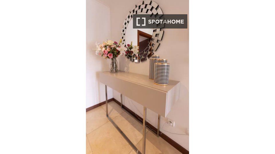 Apartment Lisbon, 2 beds — photo 11