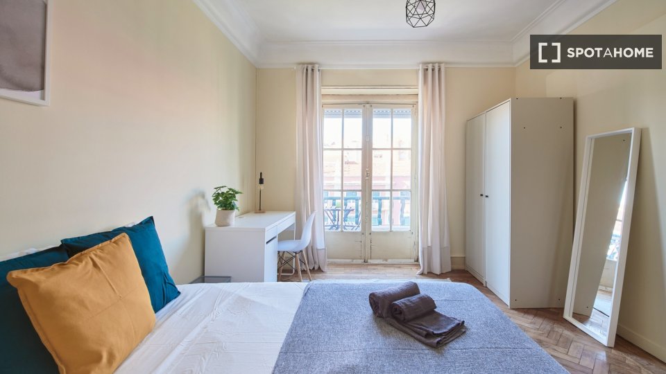 Double room Lisbon, 7 beds — photo 8