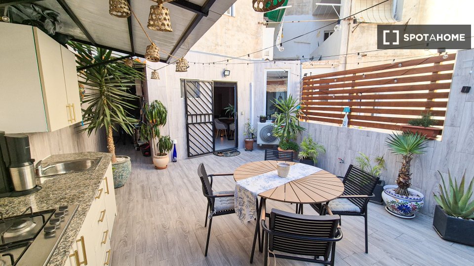 Apartment Alicante, 3 beds, 125m² — photo 3