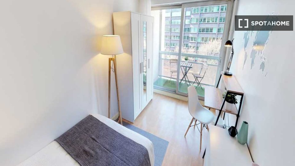 Double room Paris, 3 beds, 70m² — photo 12