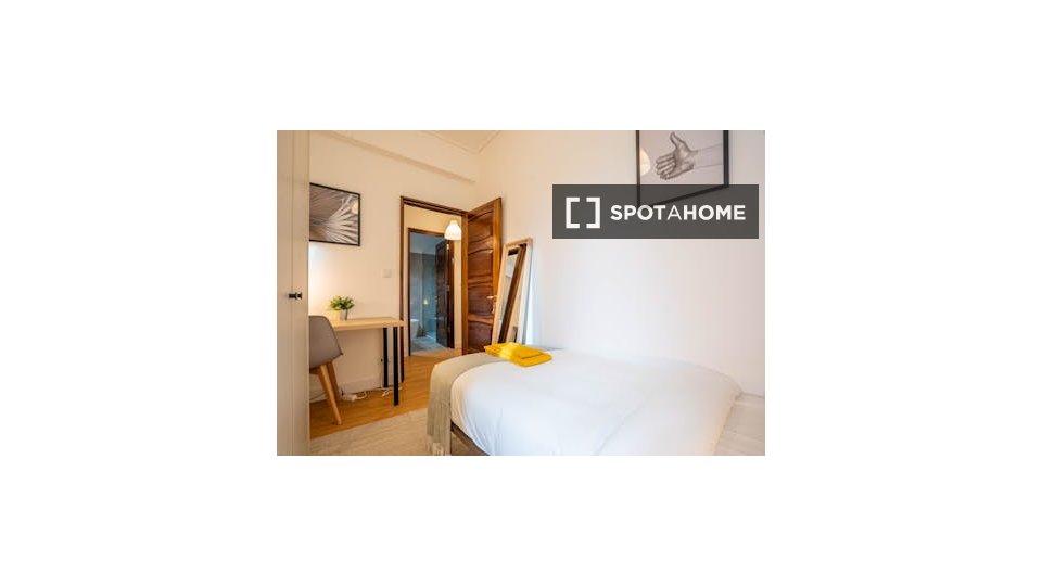 Double room Porto, 7 beds — photo 17