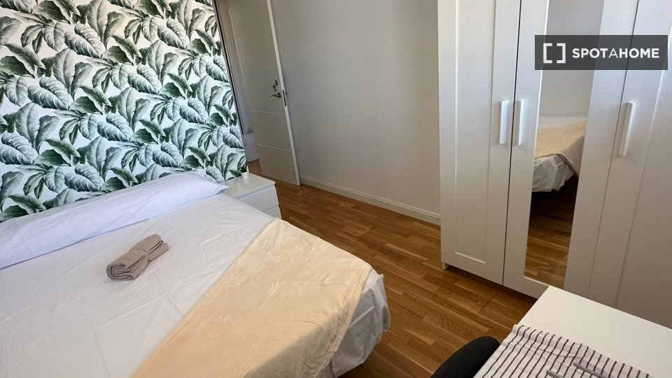 Double room Madrid, 4 beds — photo 1