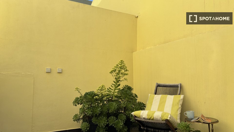 Apartment Lisbon, 1 bed — photo 11