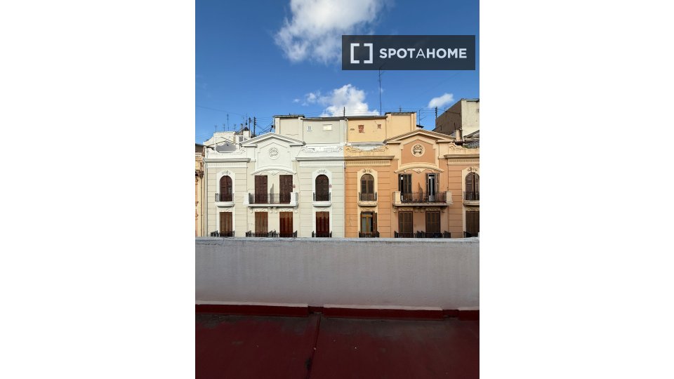 Apartment Valencia, 1 bed, 56m² — photo 13