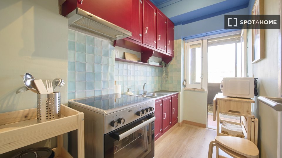 Double room Lisbon, 4 beds — photo 9