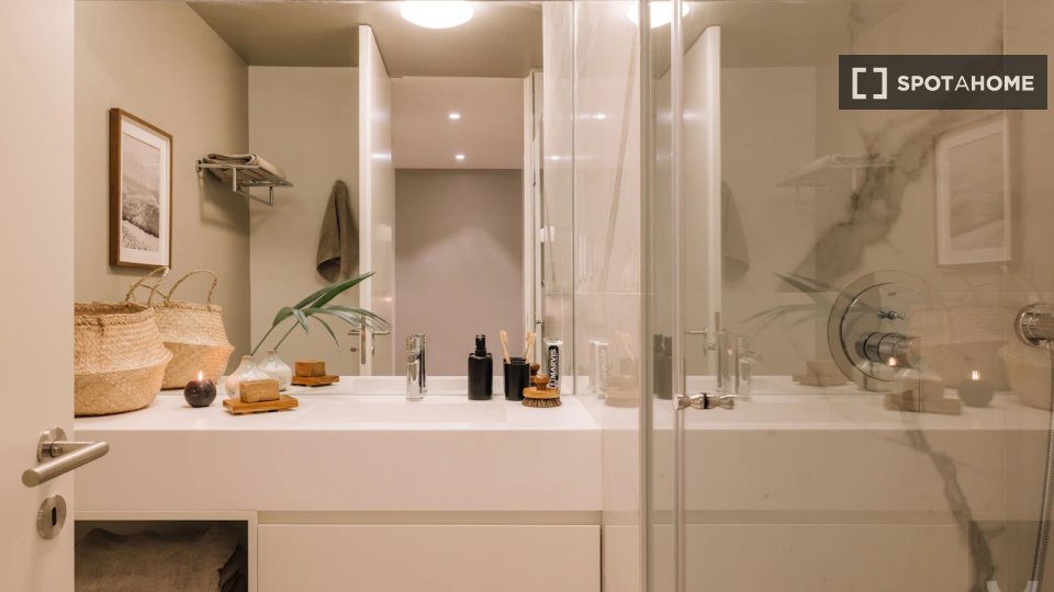 Apartment Lisbon, 1 bed, 60m² — photo 11