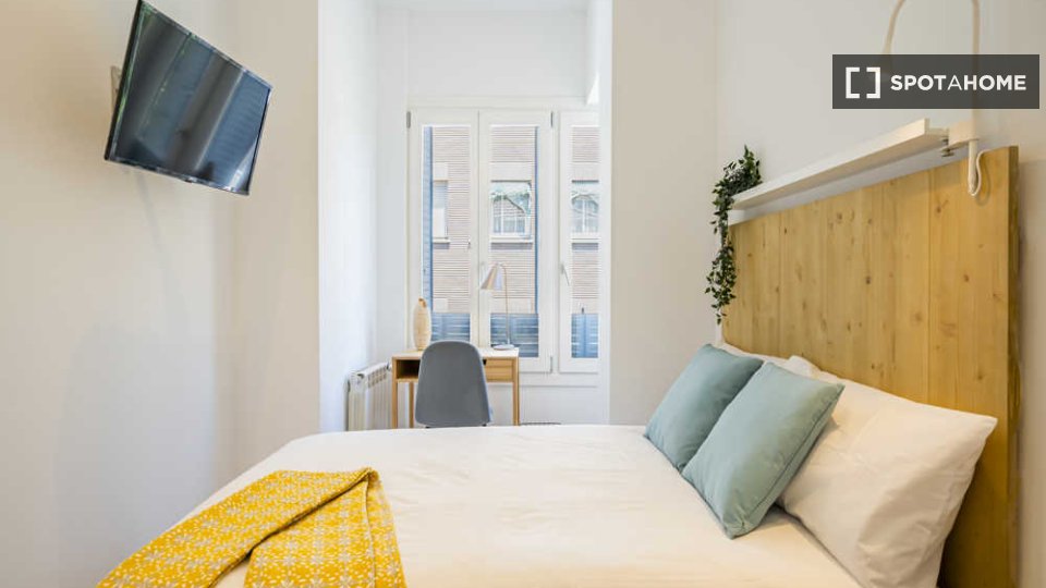 Double room Madrid, 4 beds, 70m² — photo 57
