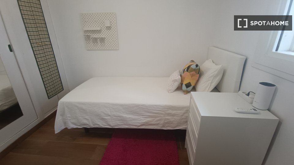 Double room Madrid, 4 beds — photo 1