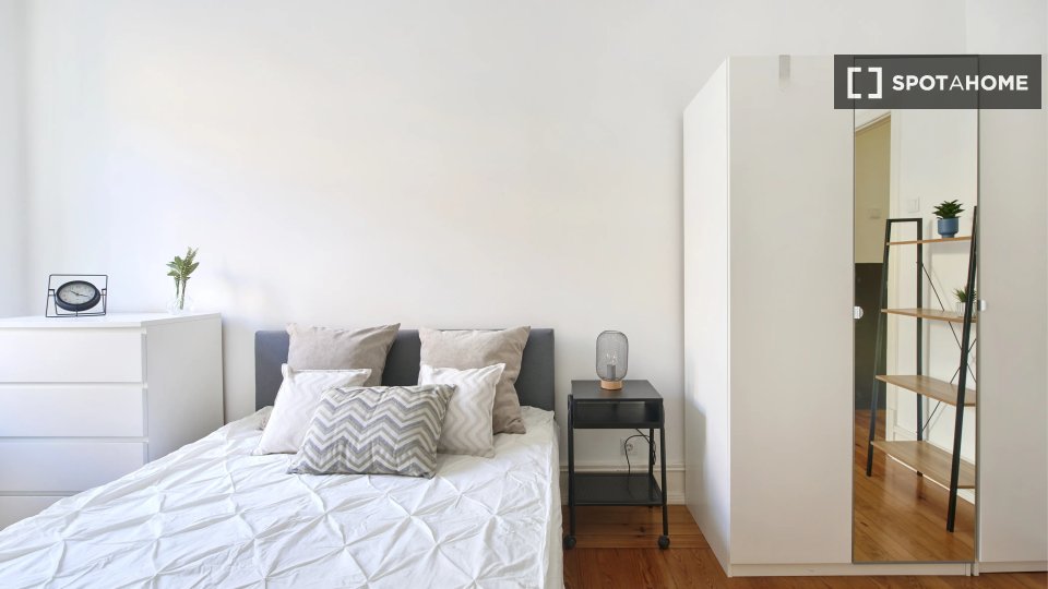 Double room Lisbon, 7 beds — photo 2
