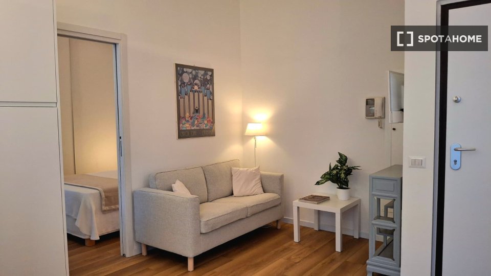 Apartment Milan, 1 bed — photo 8