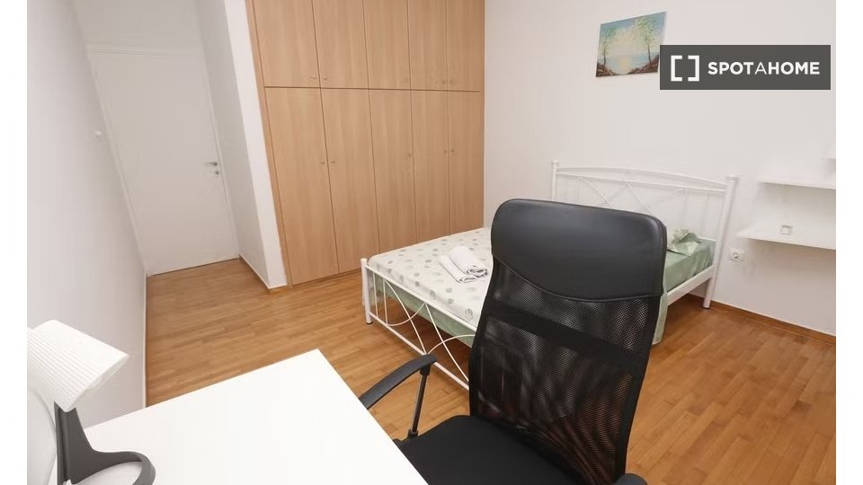 Double room Athens, 4 beds — photo 14