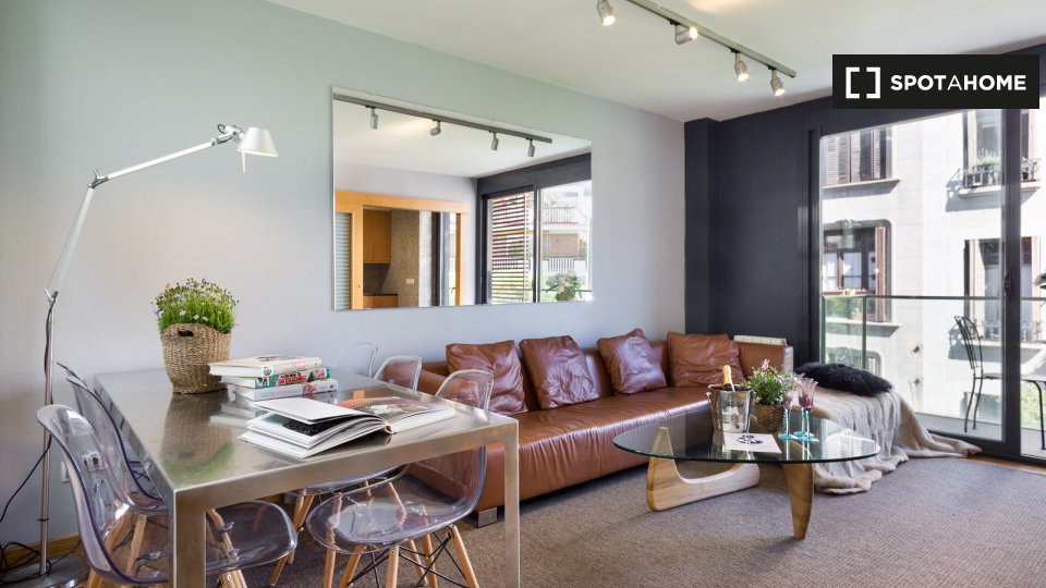 Apartment Barcelona, 3 beds, 80m² — photo 1