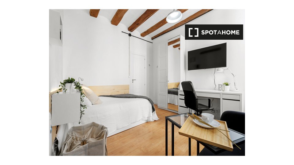 Double room Barcelona, 4 beds — photo 11
