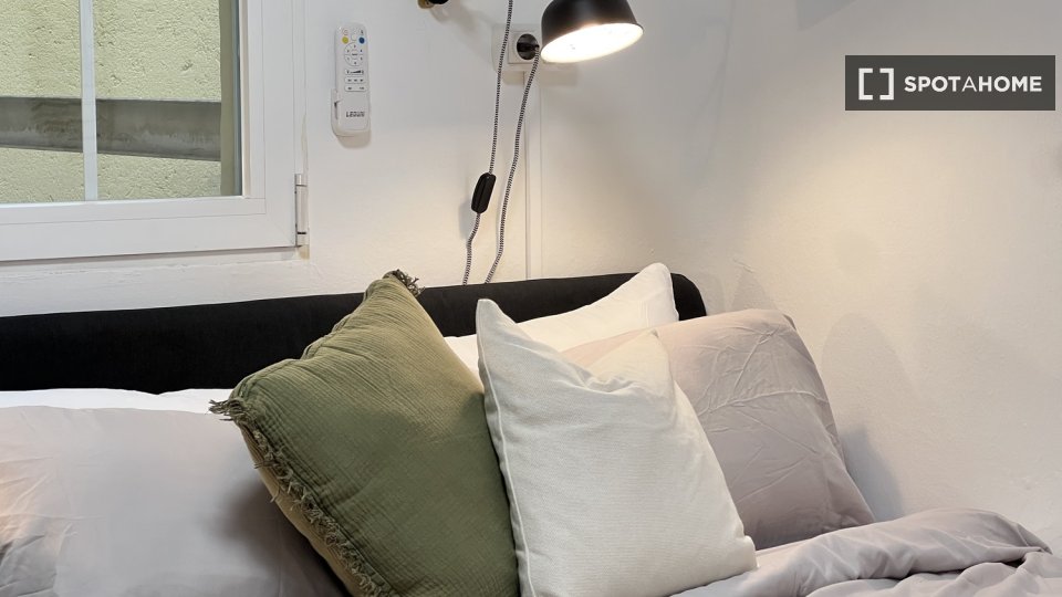 Double room Madrid, 6 beds — photo 12