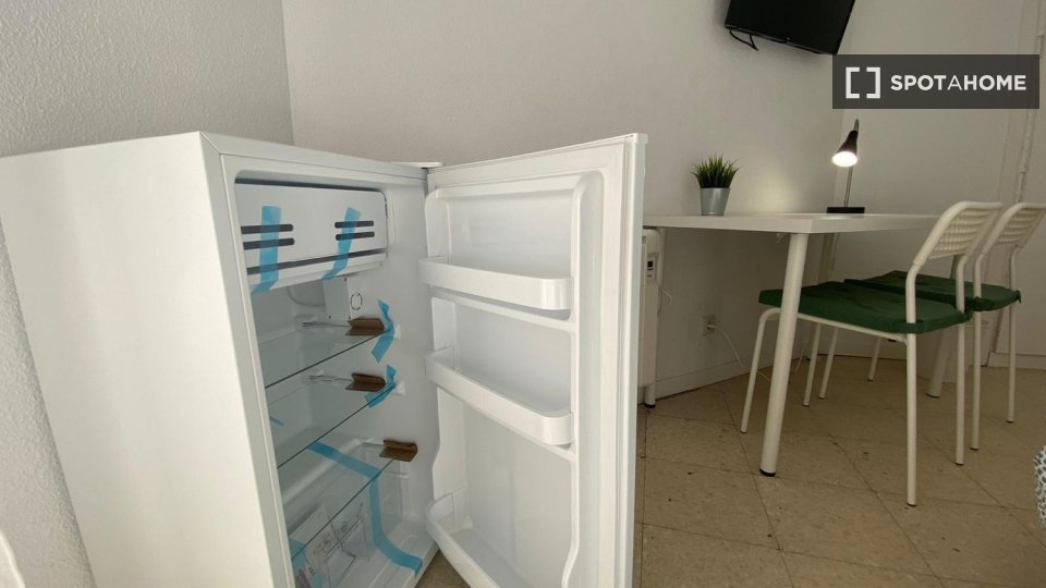 Double room Madrid, 5 beds — photo 11