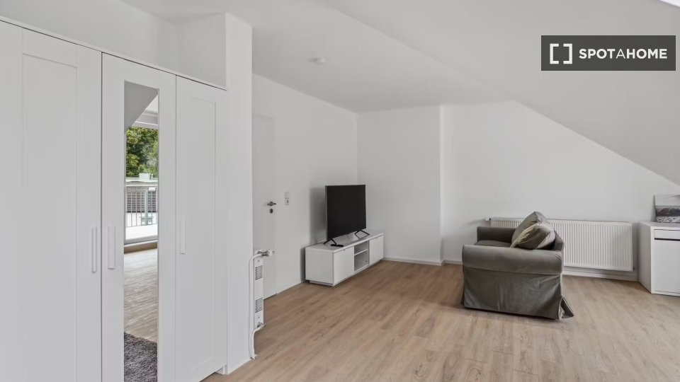 Double room Hamburg, 3 beds, 74m² — photo 49