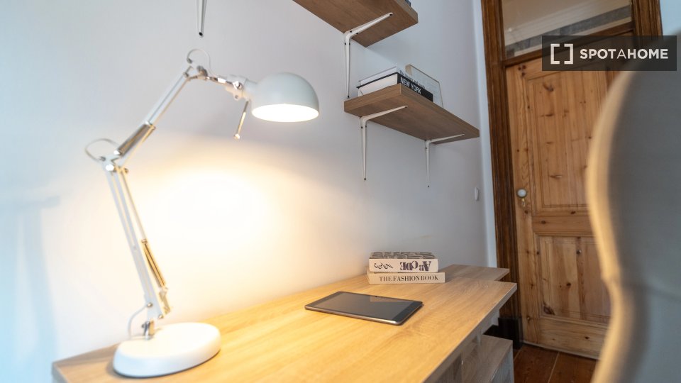 Double room Lisbon, 9 beds — photo 4