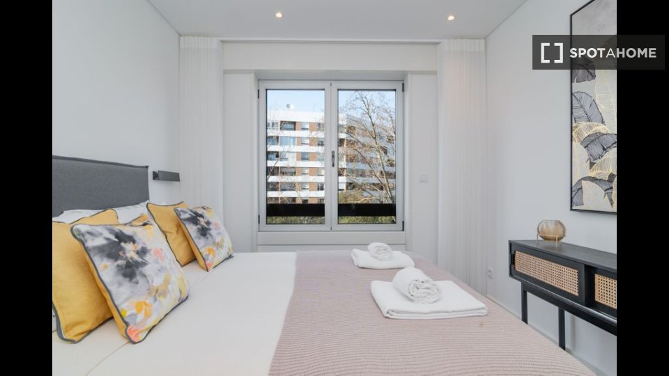 Apartment Lisbon, 3 beds — photo 19