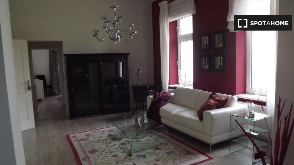 Apartment Hamburg, 1 bed, 53m² — photo 2