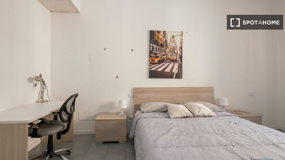 Double room Milan, 12 beds — photo 1