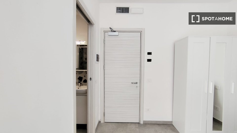 Apartment mono Milan — photo 11