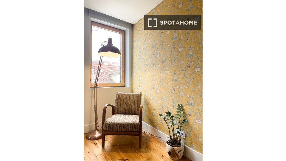Apartment Lisbon, 2 beds, 65m² — photo 8