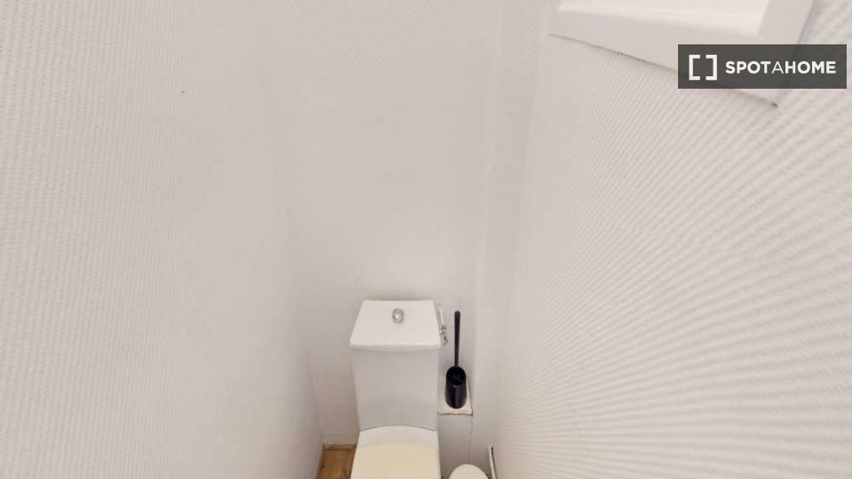 Double room Lille, 5 beds, 140m² — photo 15