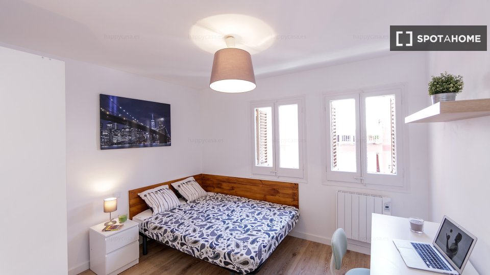 Double room Barcelona, 10 beds — photo 20