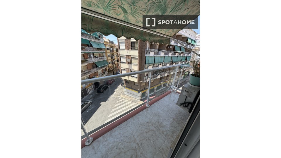 Apartment Alicante, 2 beds — photo 4