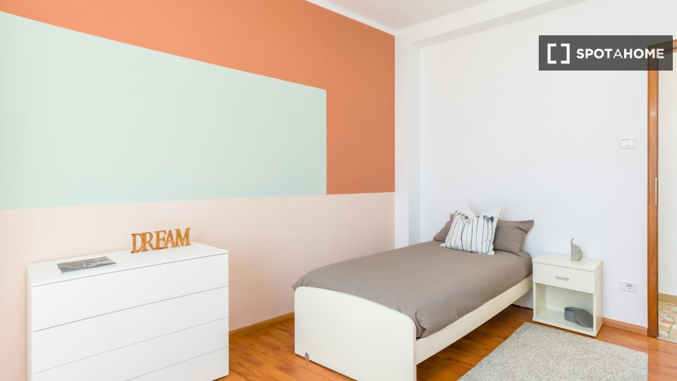 Double room Trento, 3 beds — photo 2