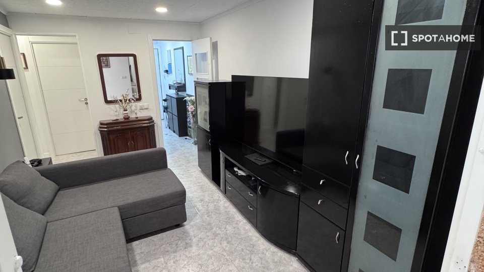 Double room Barcelona, 4 beds, 102m² — photo 12