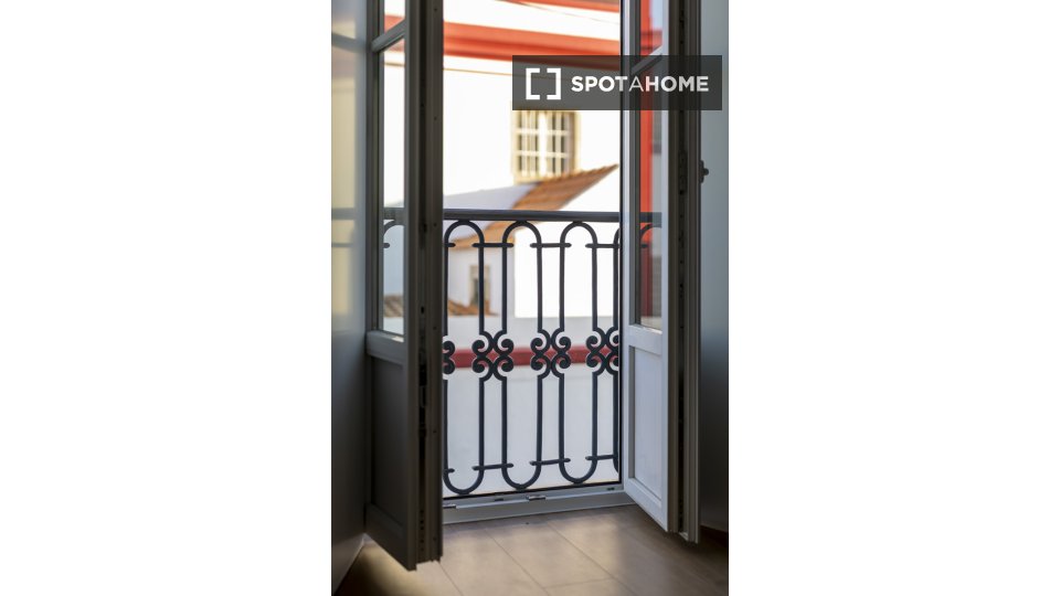 Apartment mono Lisbon — photo 17