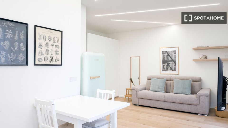 Apartment mono Milan, 35m² — photo 25