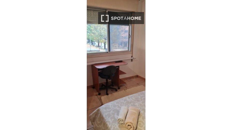Double room Vigo, 2 beds, 60m² — photo 15