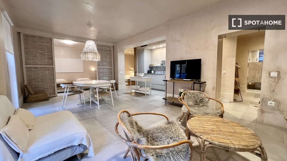 Apartment Malaga, 3 beds, 110m² — photo 14