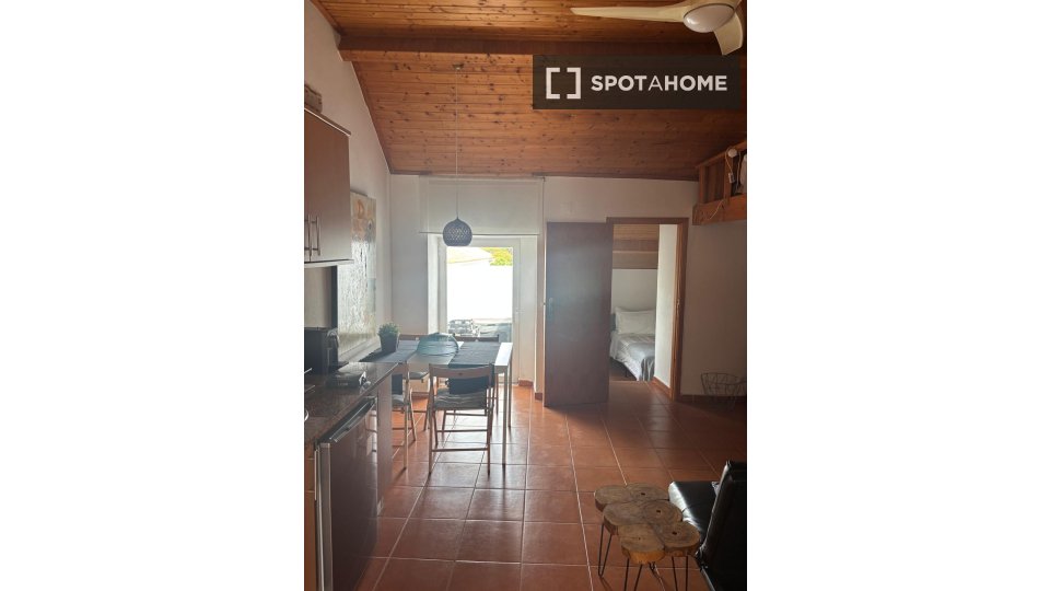 Apartment Lisbon, 2 beds, 90m² — photo 3