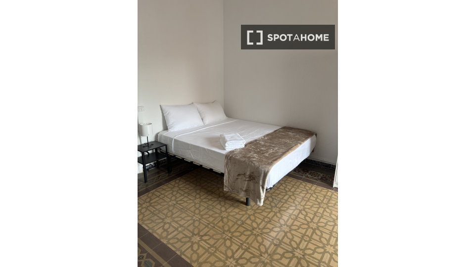 Double room Barcelona, 8 beds, 200m² — photo 19