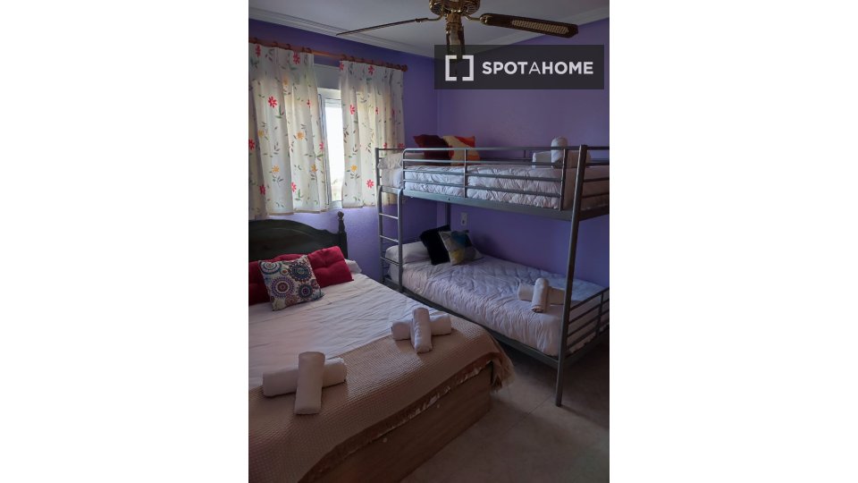 Apartment Alicante, 1 bed, 50m² — photo 4