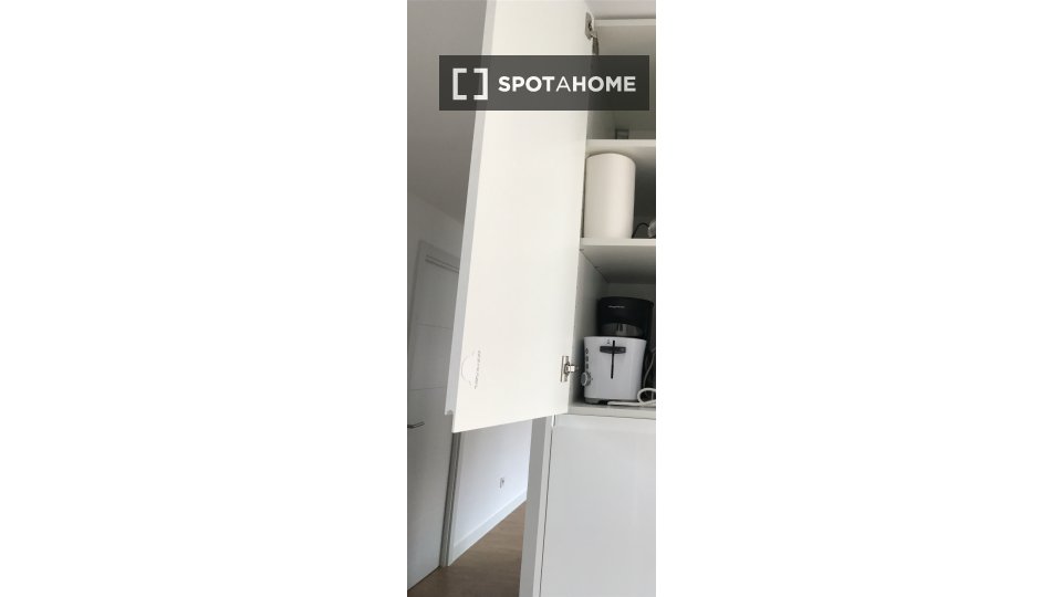 Apartment Madrid, 1 bed, 59m² — photo 3