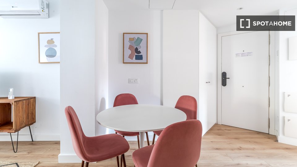 Apartment mono Madrid, 45m² — photo 1