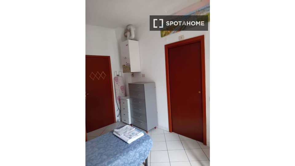 Apartment mono Bologna, 30m² — photo 1