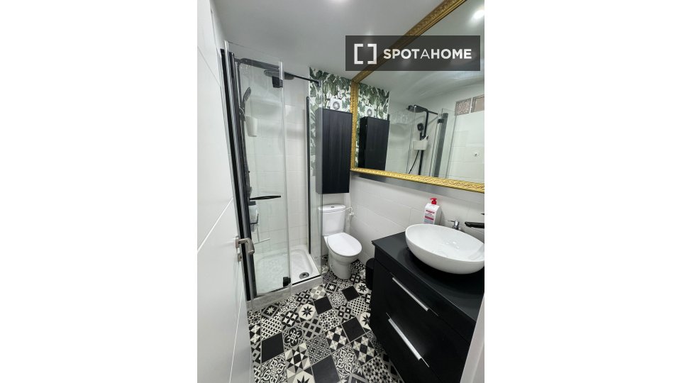 Apartment Madrid, 2 beds — photo 5