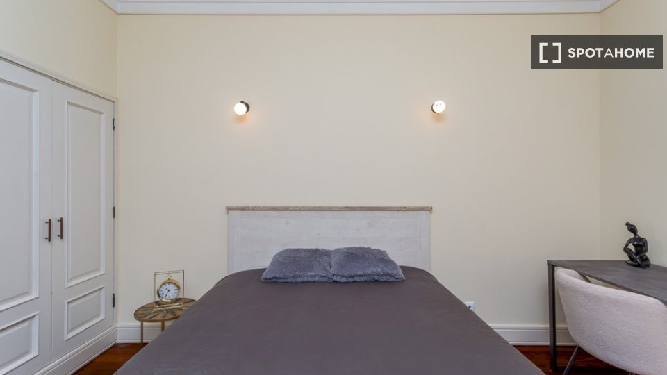 Double room Lisbon, 8 beds — photo 9